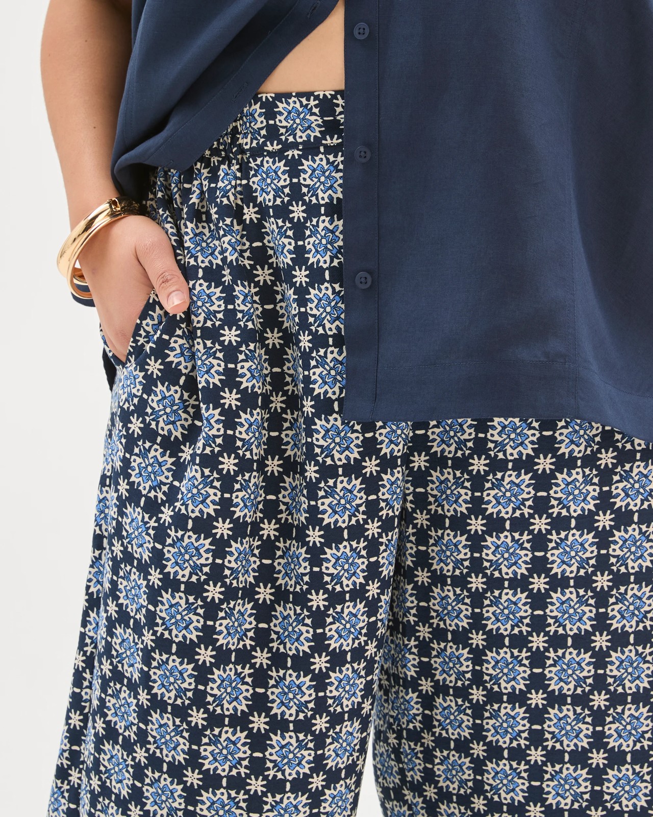 Plus Size Tie Front Pants - Navy Abstract 4 of 5