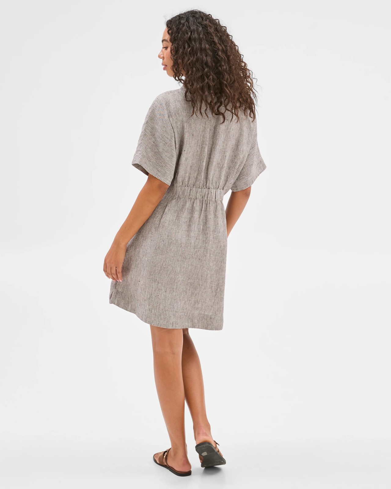 225_71831084_6+225T7183