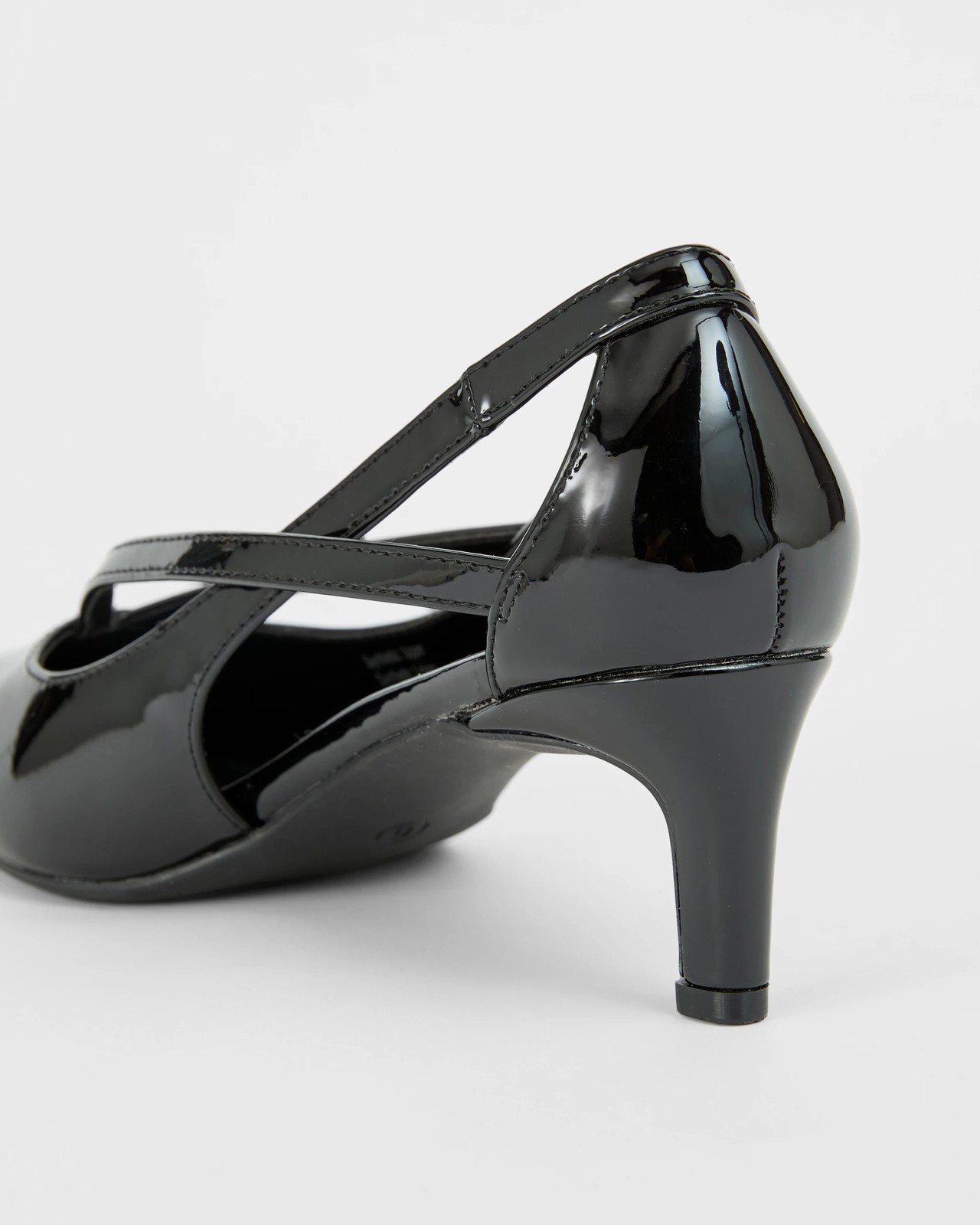 Closed Back V-Shape Dress Heel - Patent Black 3 of 3
