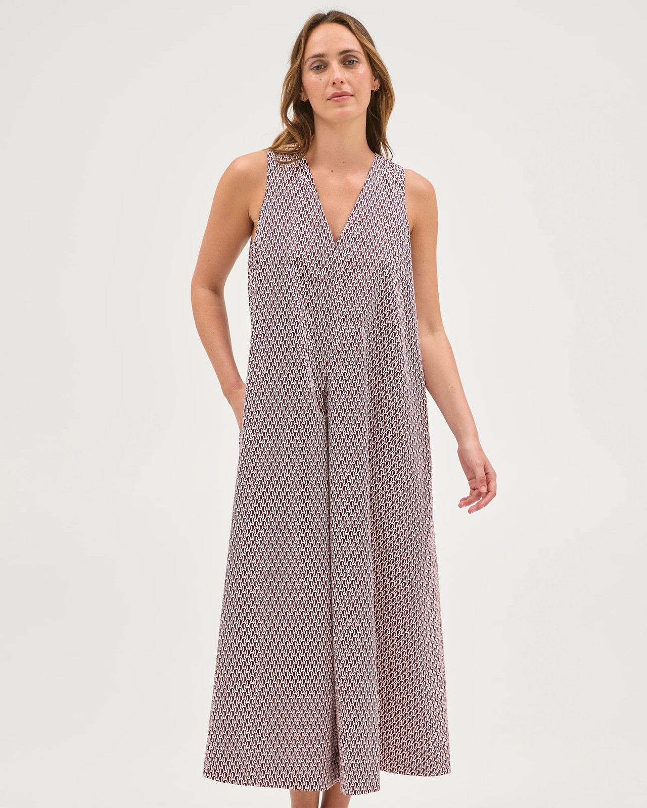 Preview Australian Cotton Sleeveless Sateen Maxi Dress - Sangria Geo 4 of 6