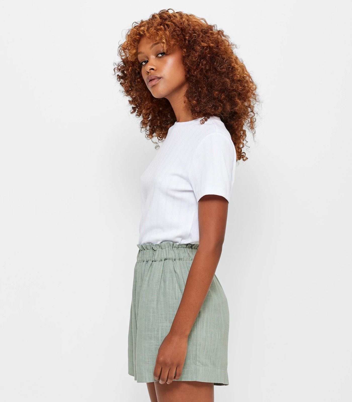 Petites Linen Blend Shirred Waist Shorts - Dannii Minogue 3 of 5