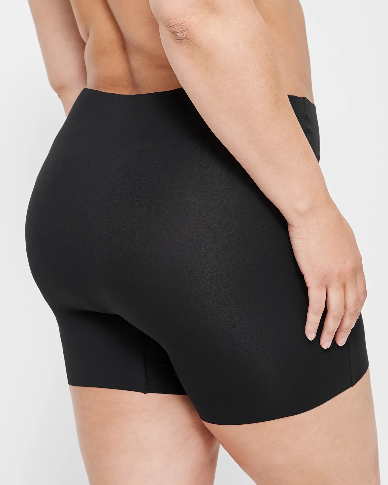 Curvesque Laser Sculpt Mid Thigh Shorts - Ambra - Black