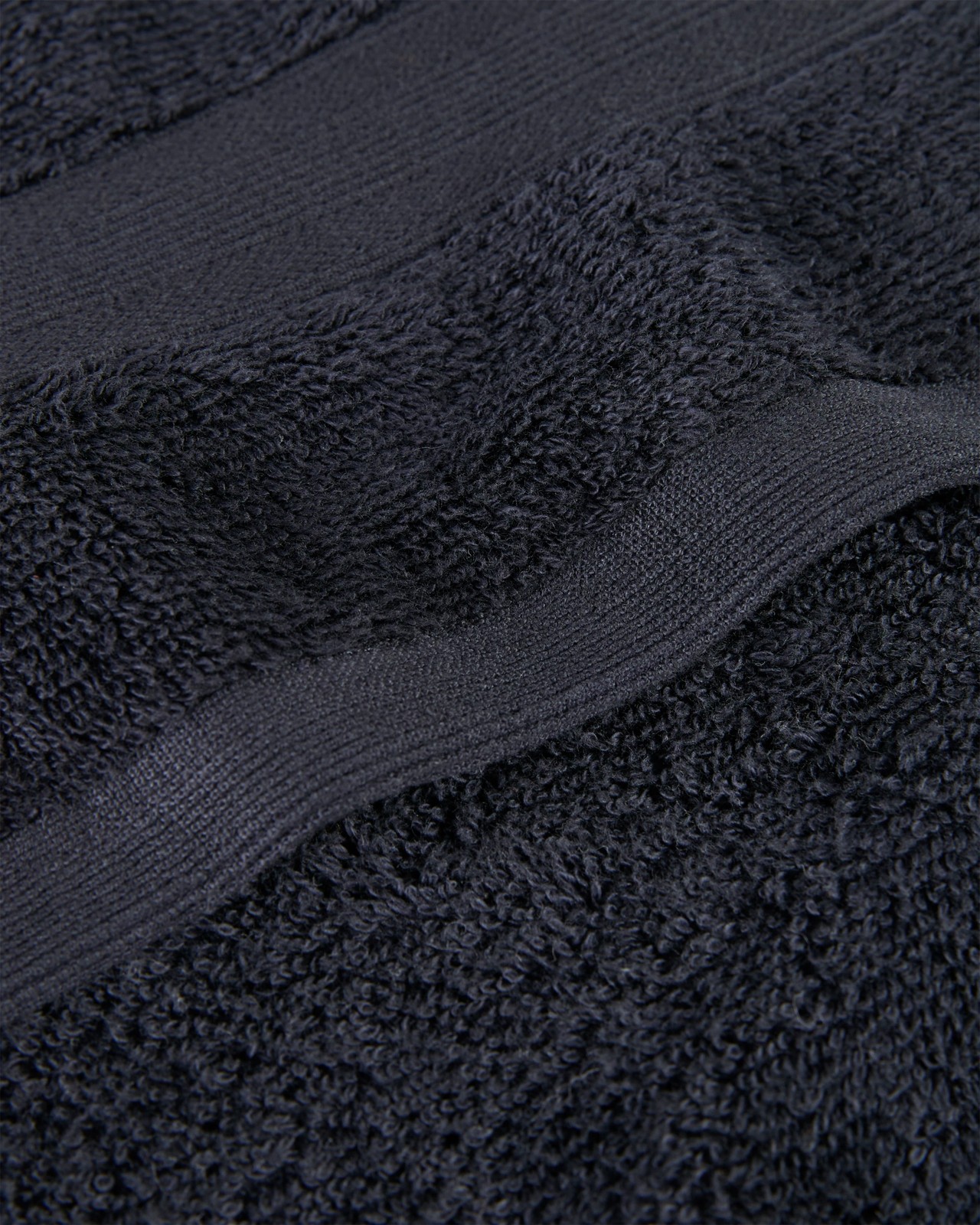 590_71696072_3+590T7169