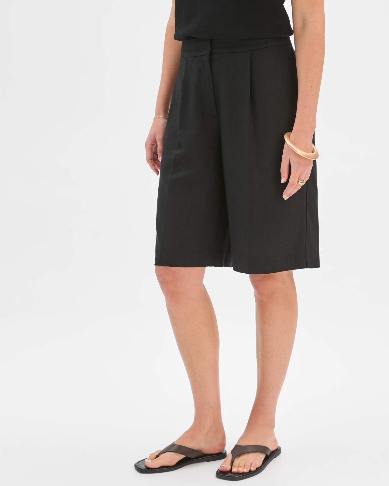 Preview Tailored Bermuda Shorts - Black 5 of 5