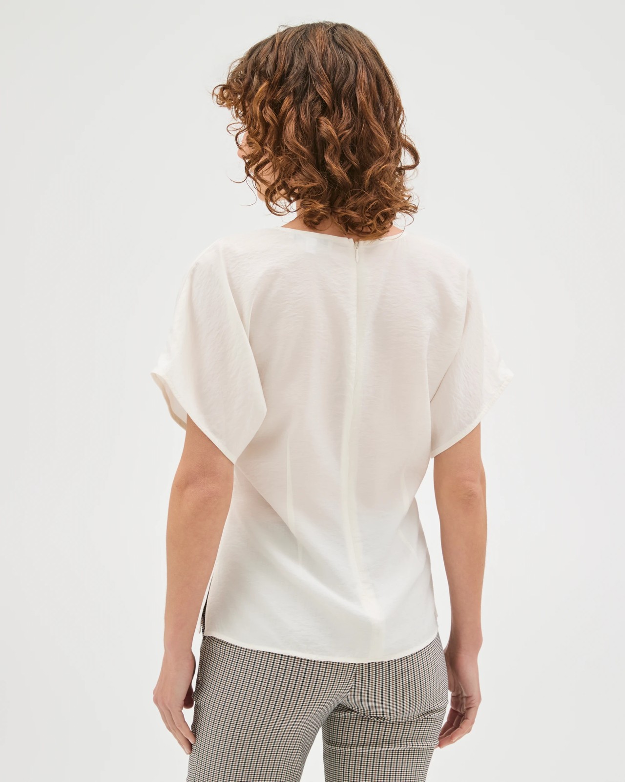 Preview Phoebe V Neck Shell Top - Cloud Dancer 6 of 6