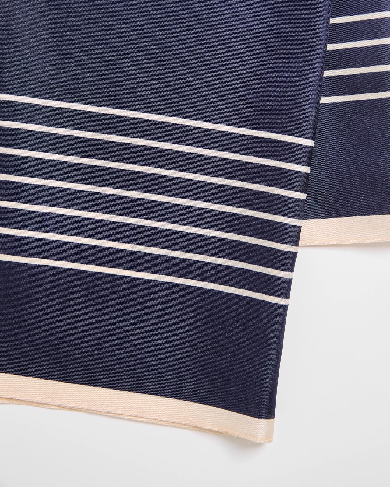 160_72120897_2+160T7212