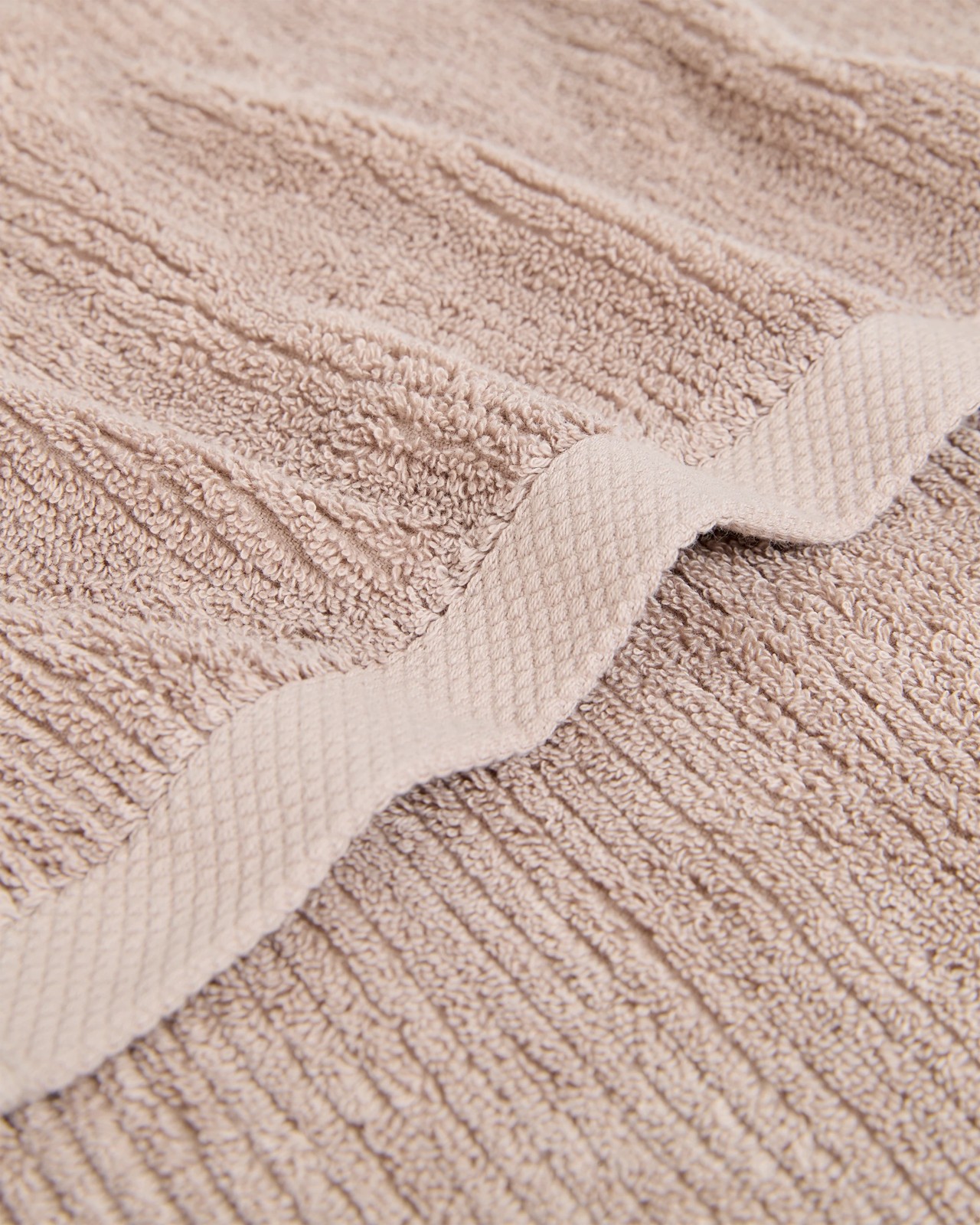 590_72270486_2+590T7227