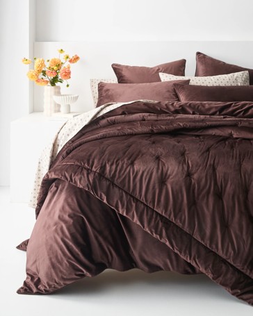 Lacy Velvet Comforter