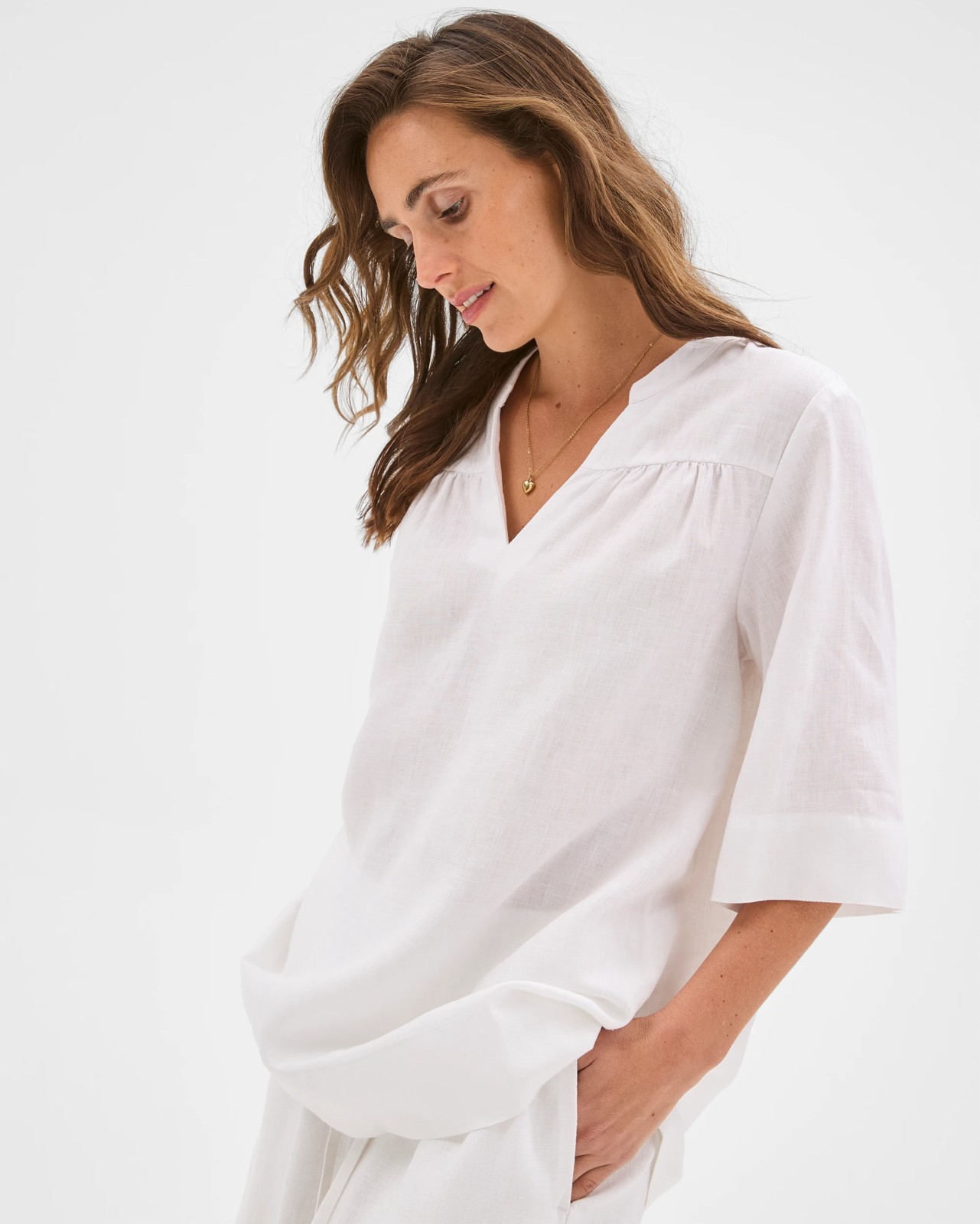 European Linen Short Sleeve V-Front Tunic Top - White 4 of 6