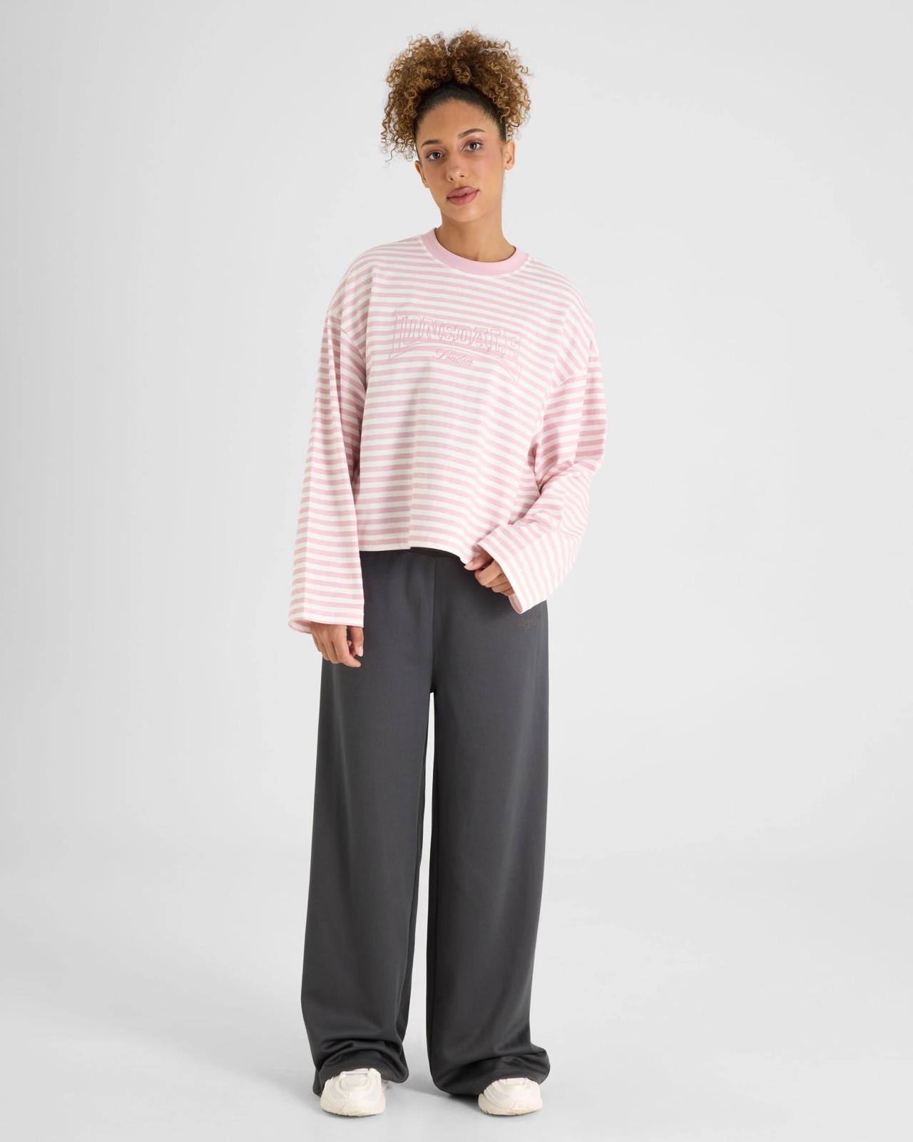 Lonsdale London Boyfriend Long Sleeve T-Shirt - Bleached Mauve 5 of 6