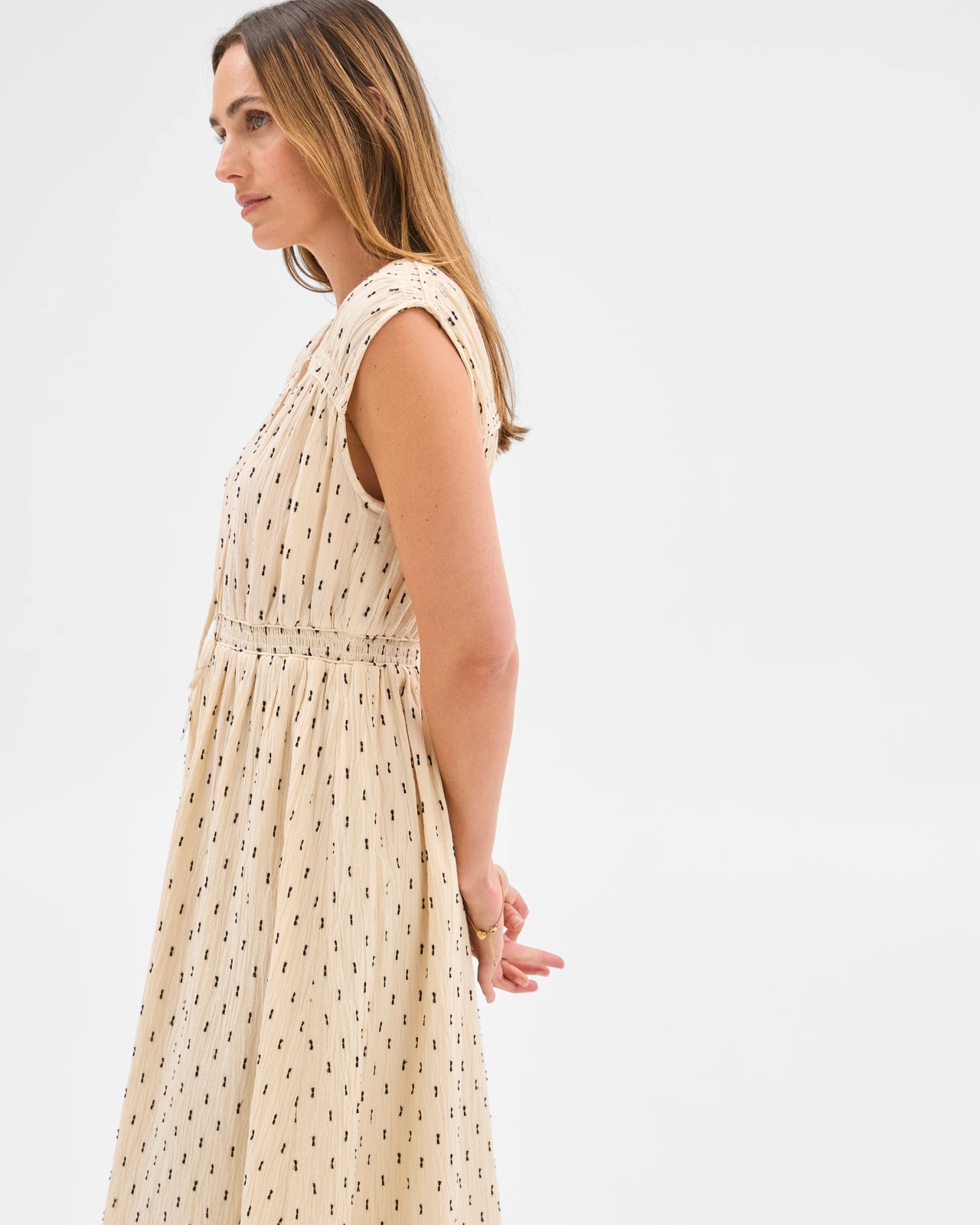 225_71805429_4+225T7180