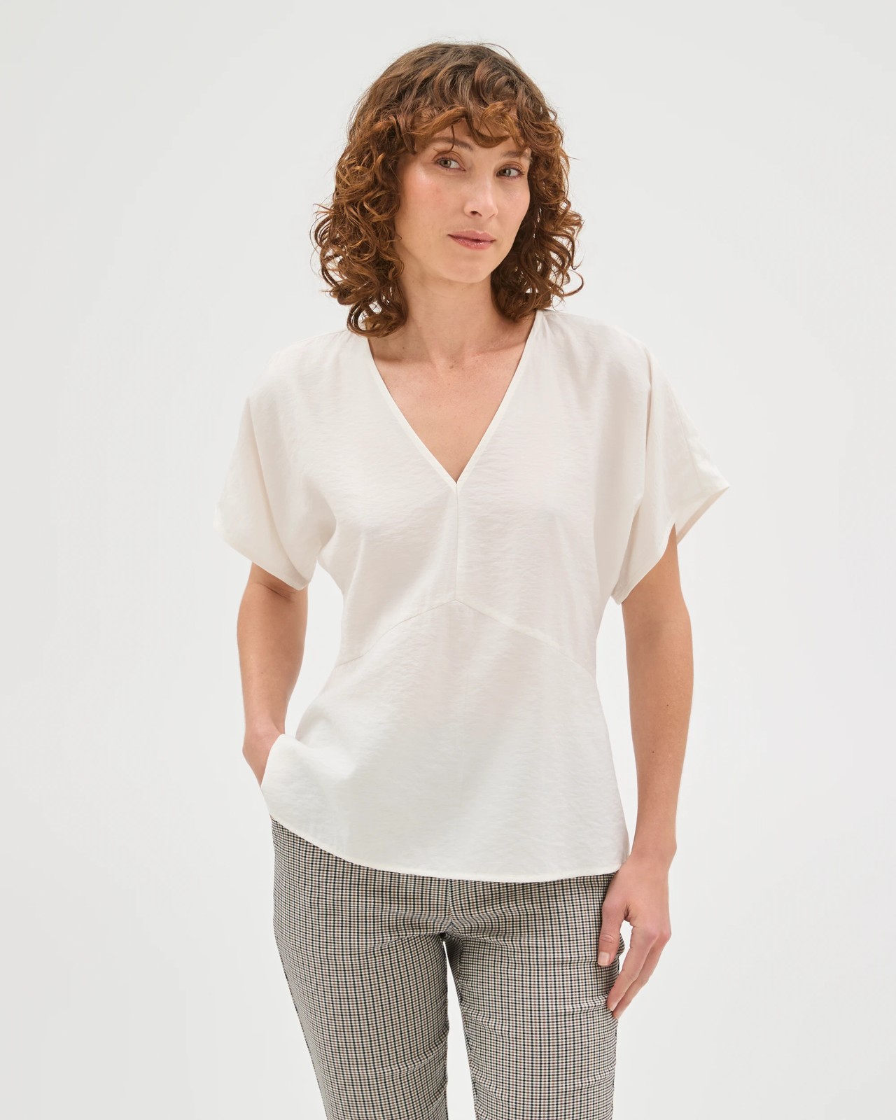 Preview Phoebe V Neck Shell Top - Cloud Dancer 2 of 6