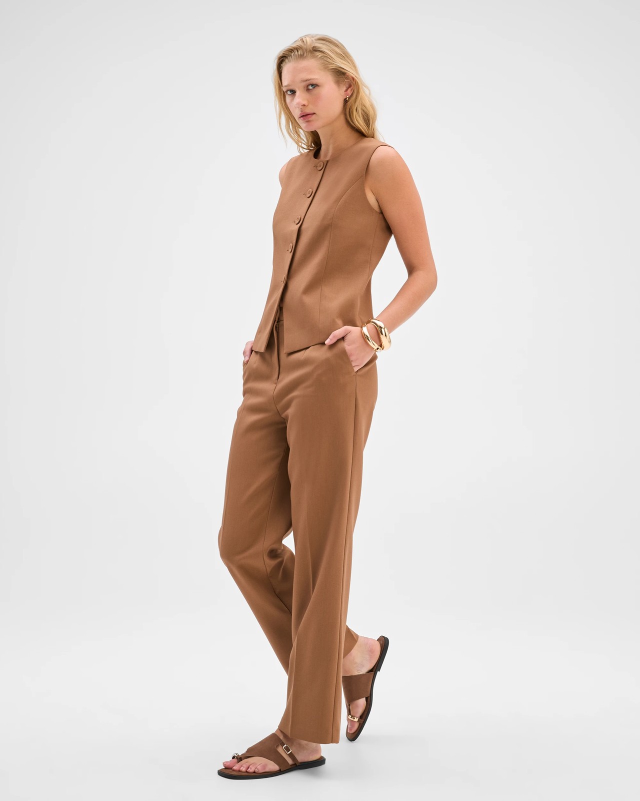 265_72069431_3+265T7206