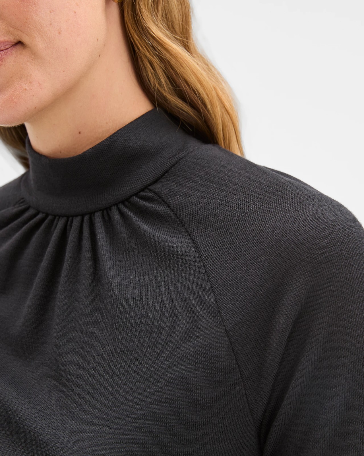 265_71998084_6+265T7199