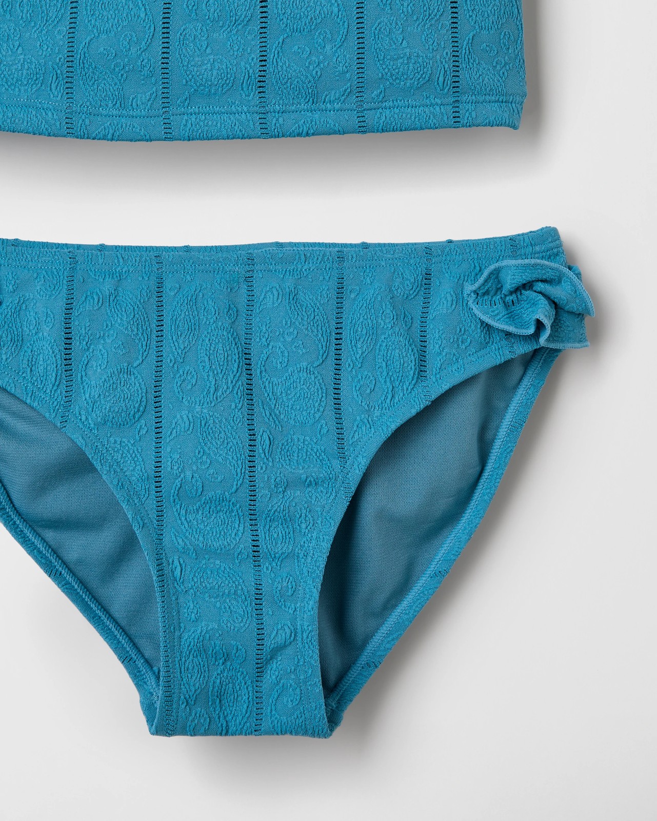 Sleeveless Textured Tankini Swim Set 3 of 3