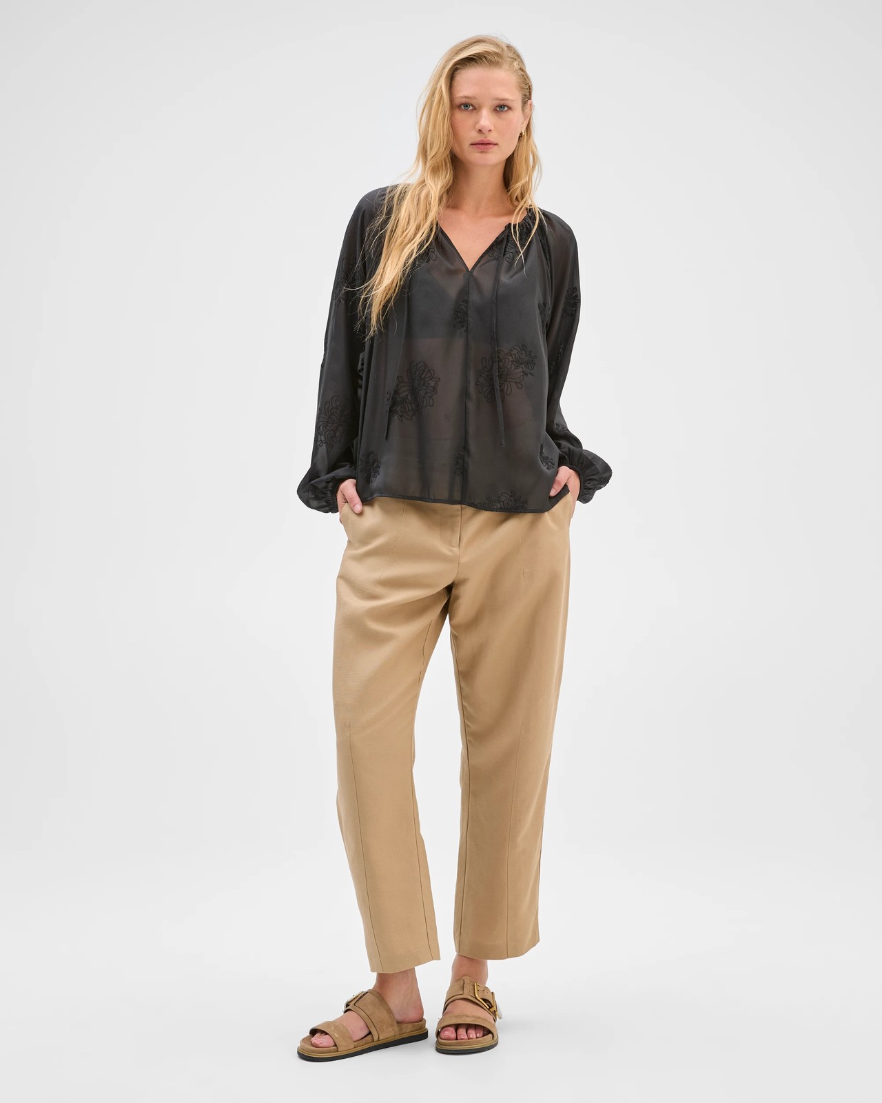 220_71768625_2+220T7176