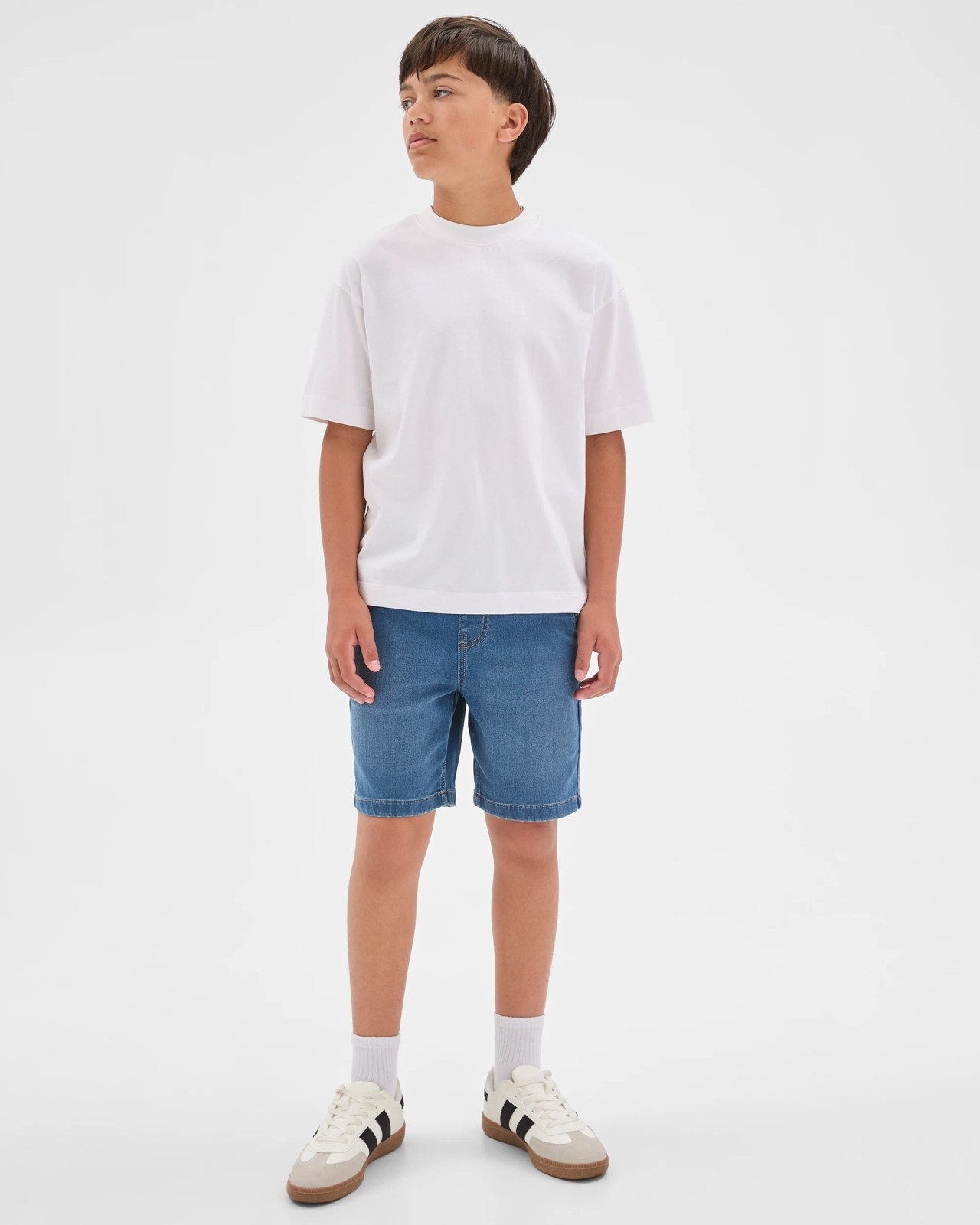 Elastic Waistband Pull-On Denim Shorts - Mid Wash 3 of 6