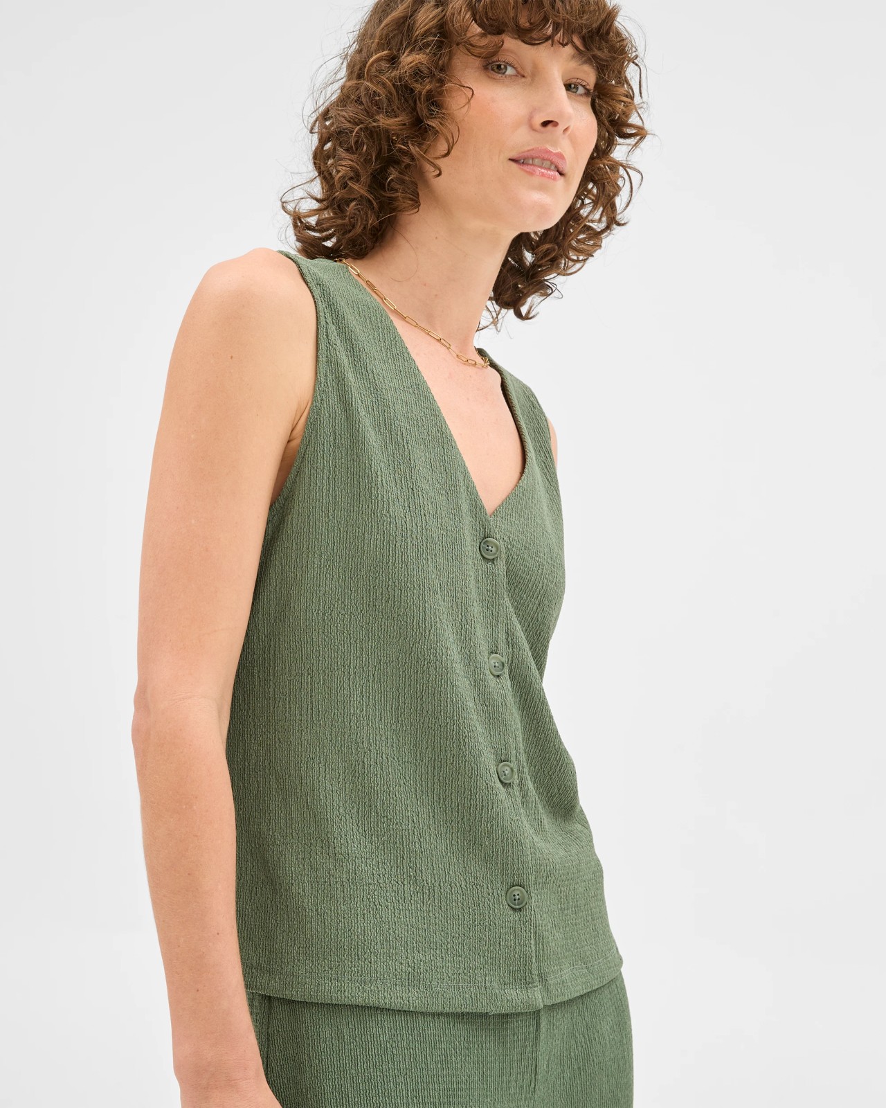 220_71679365_3+220T7167