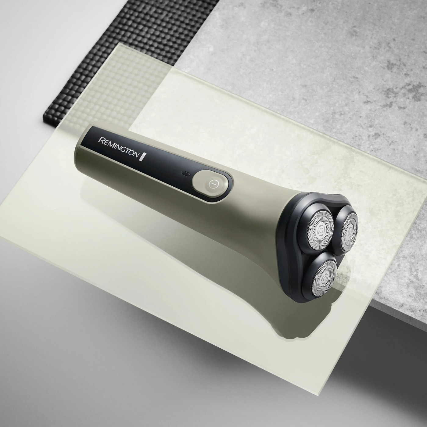 Remington Duracut Rotary Shaver 4 of 5