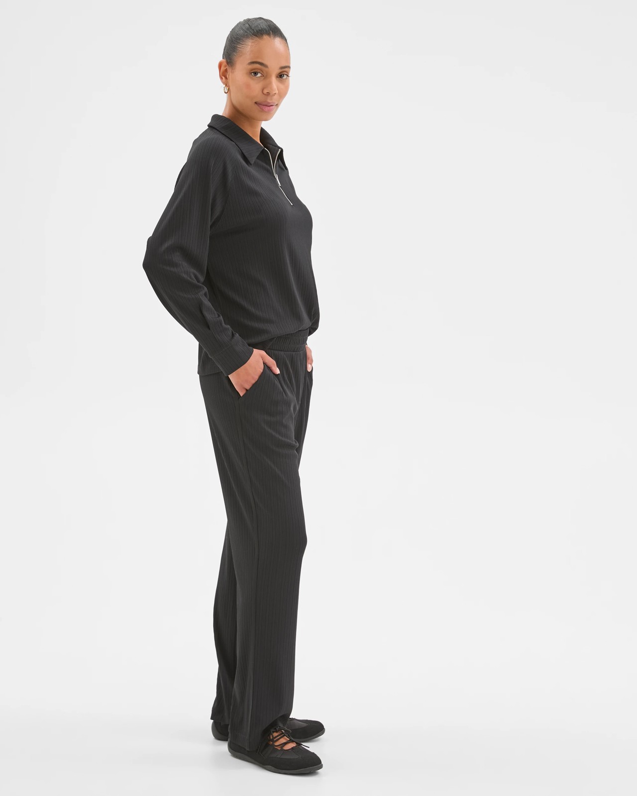 Active Wide Leg Plisse Pants 5 of 6