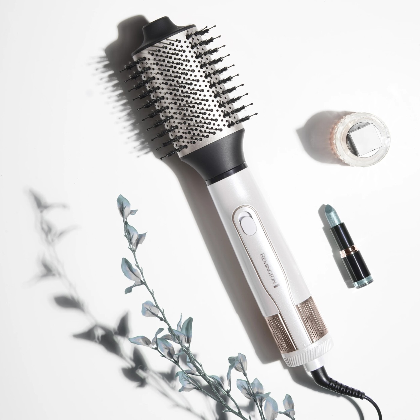 Remington Hydroluxe Volumising Blow Dry Brush 2 of 6