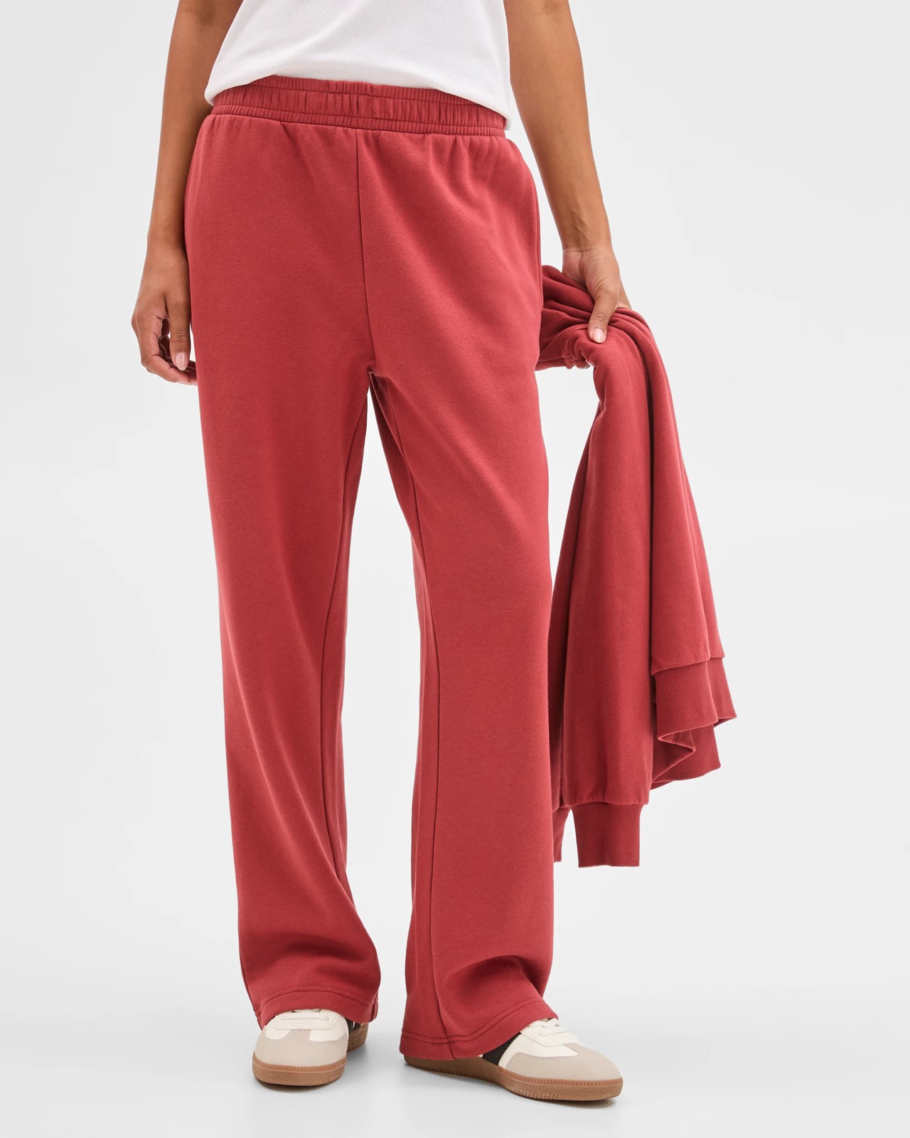 230_72099414_2+230T7209