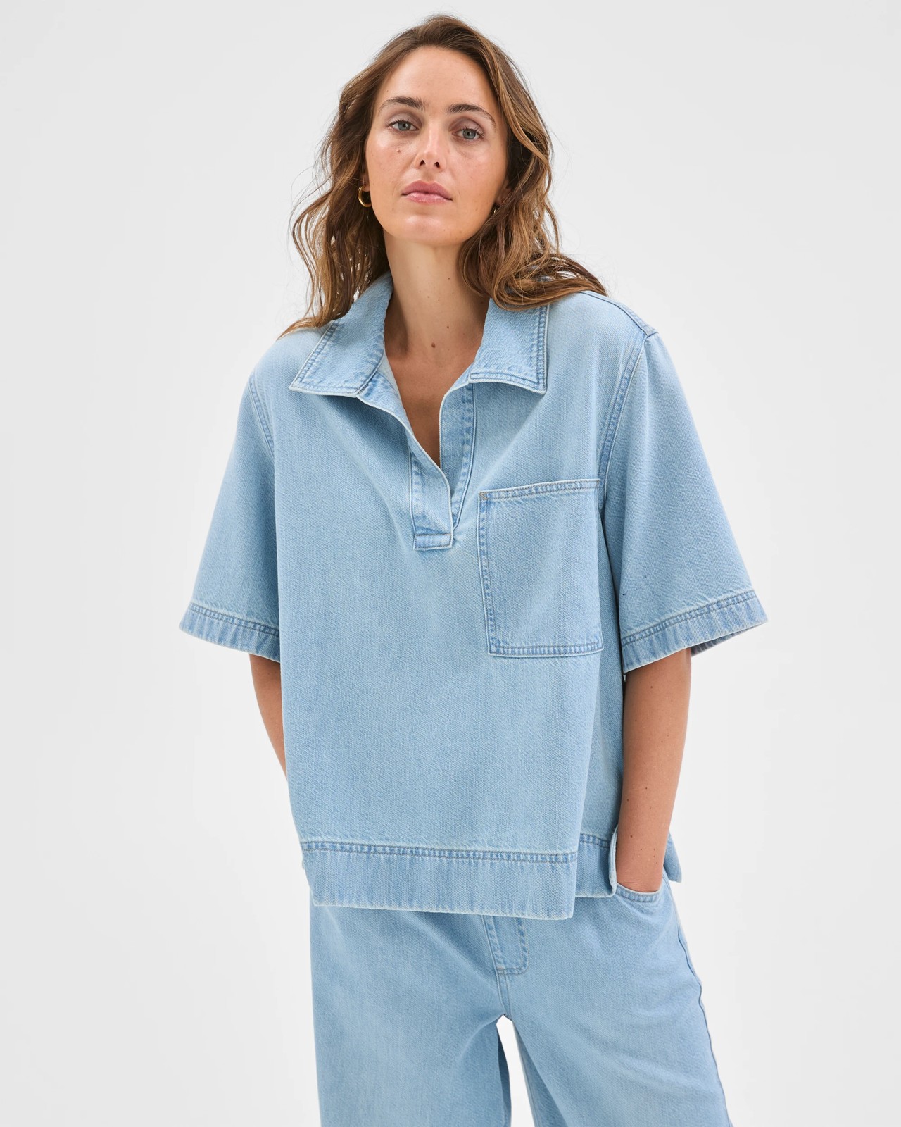 AirLoom Short Sleeve Denim Polo Shirt 3 of 5