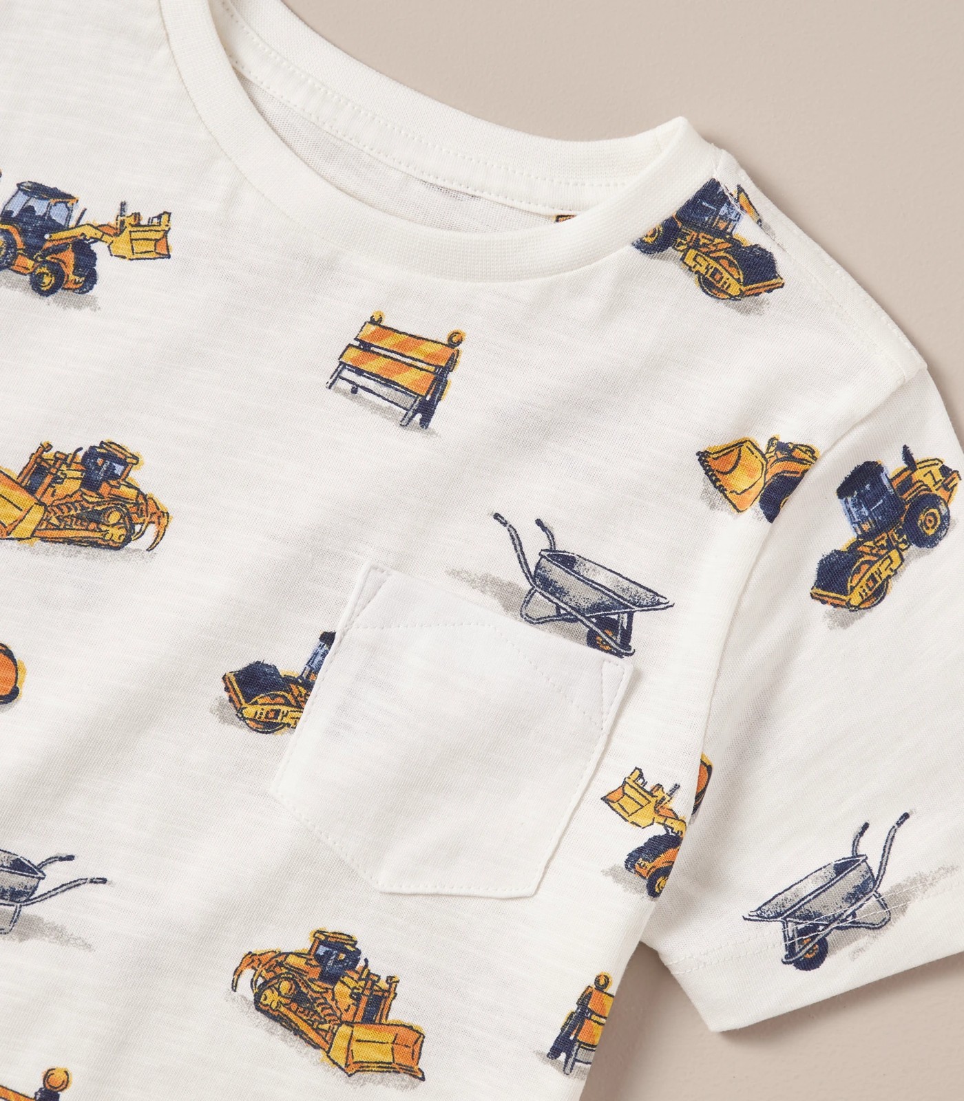 350_67080328_1+21F89A