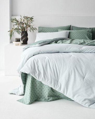 Hampton Comforter Set