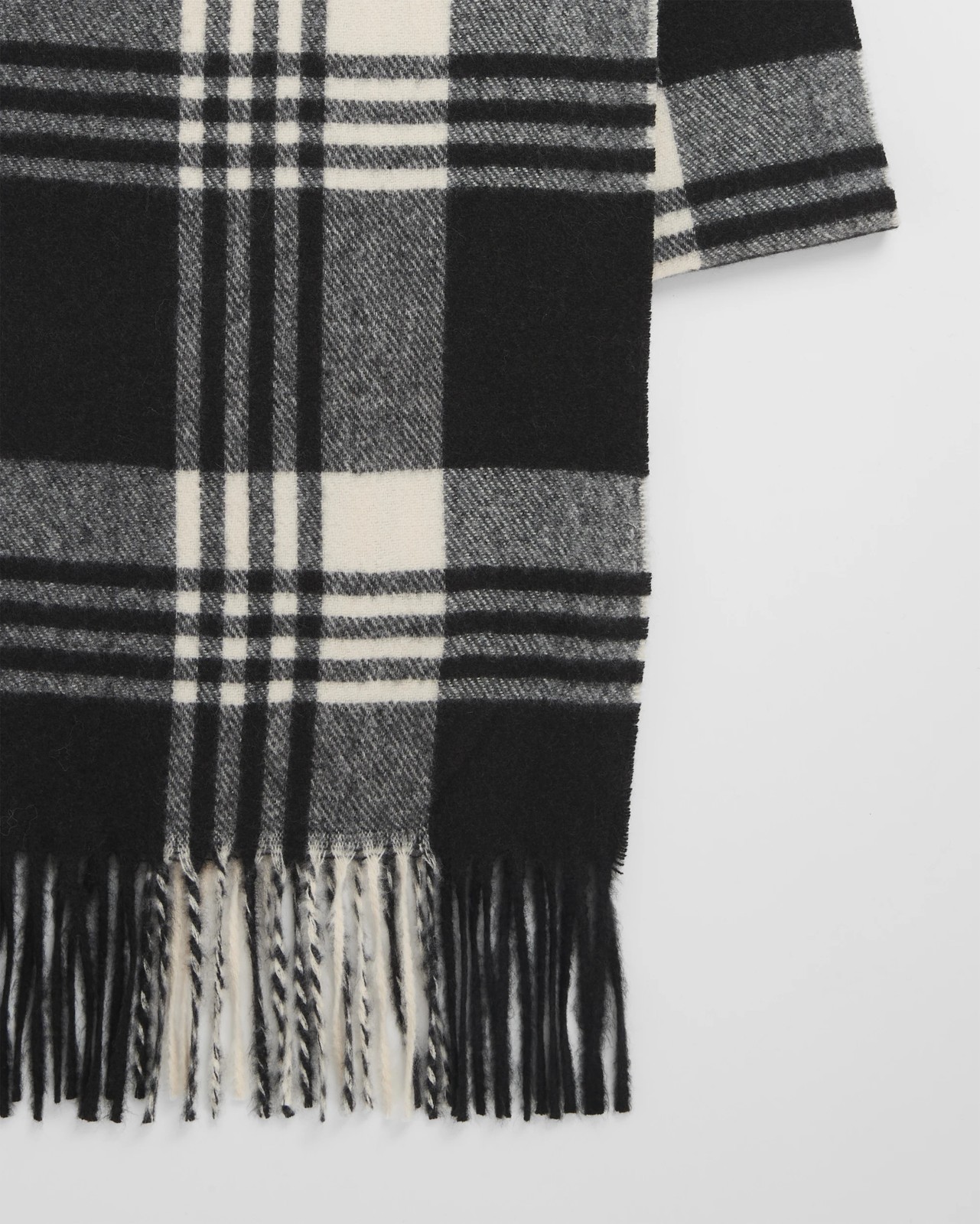 160_72414682_2+160T7241