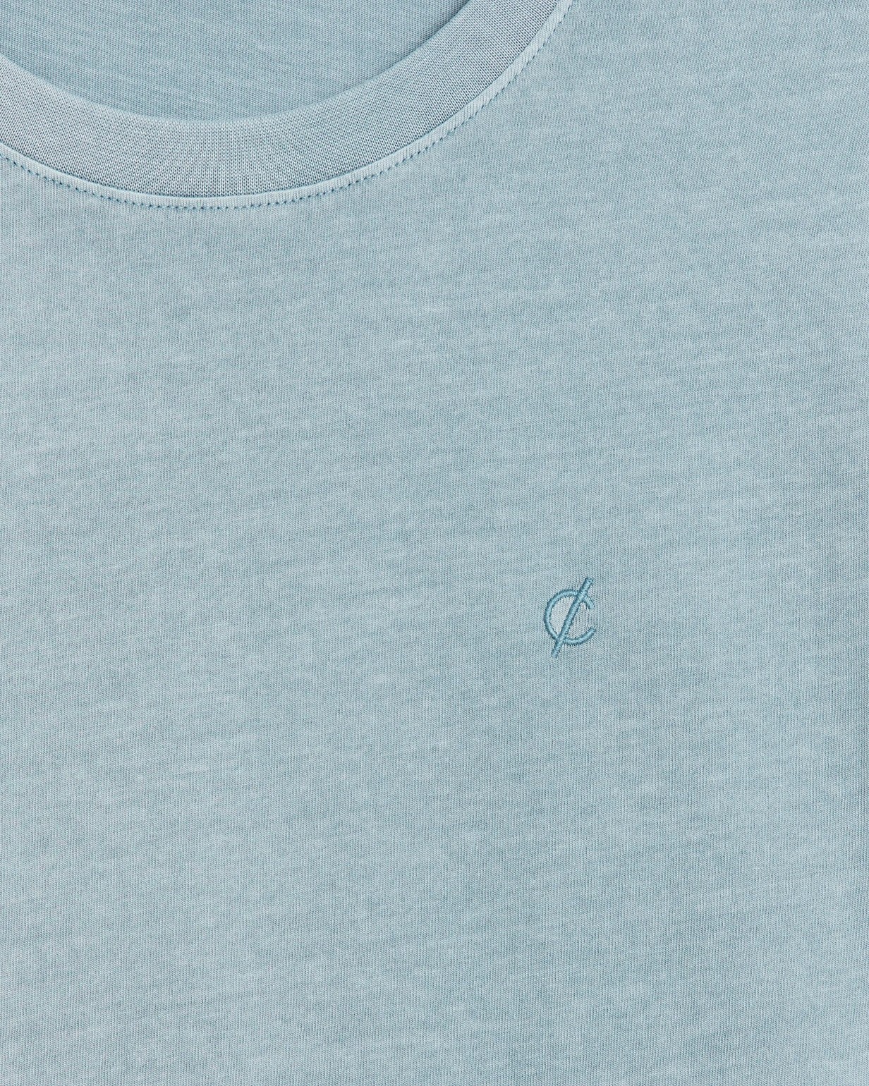 68215071-IMG-006