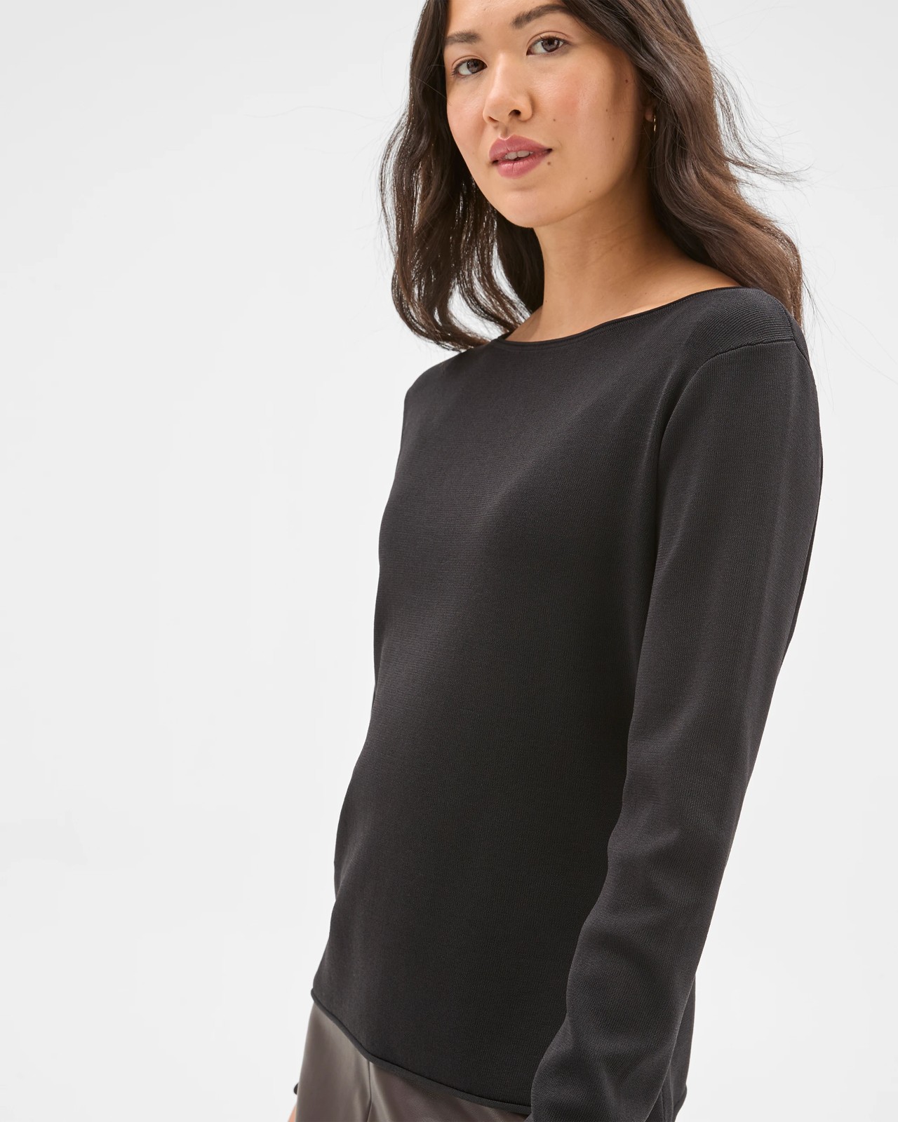 Preview Ultimate Long Sleeve Sweater - Black 4 of 6