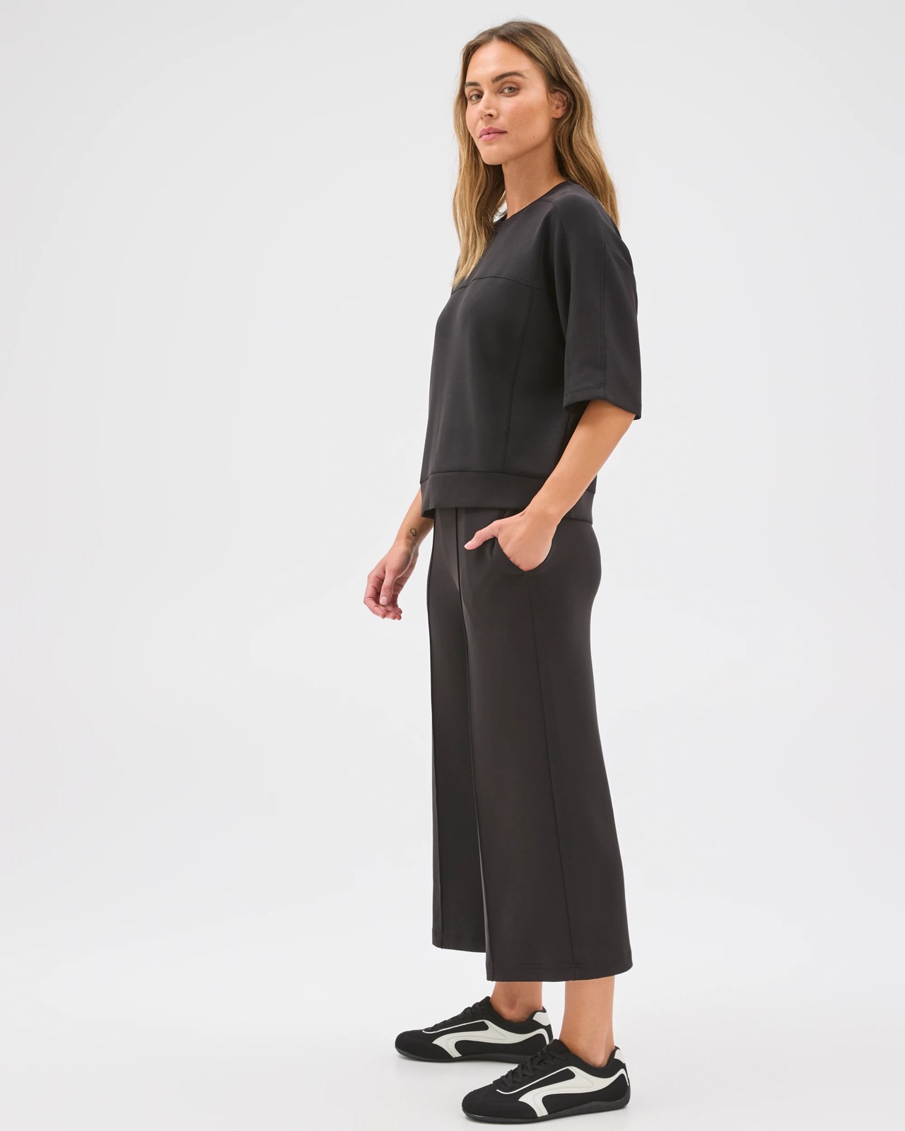 Active Summer Movement Yoga Culotte Pants - Black 2 of 5