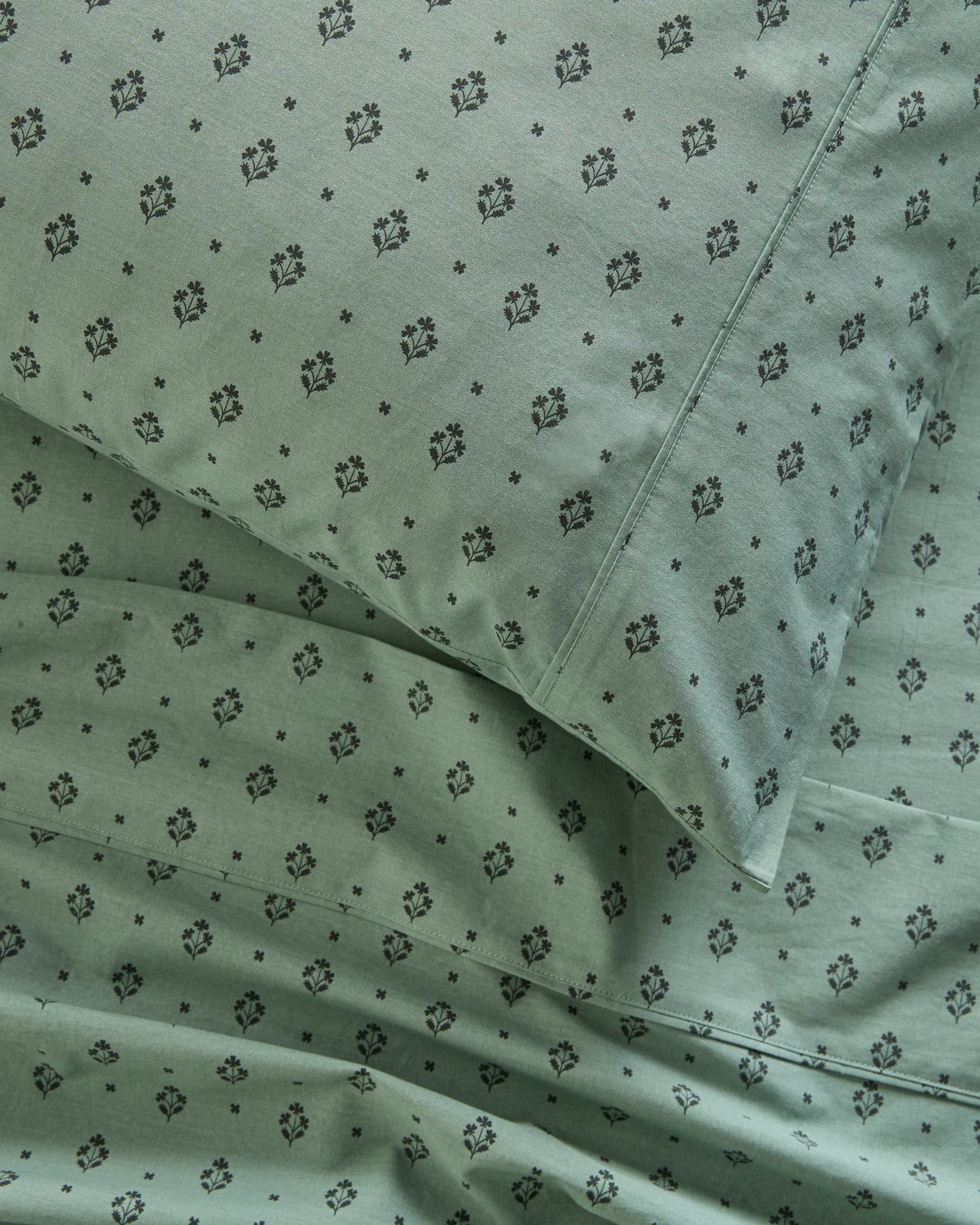 Amelia Australian Cotton Print Fitted Sheet Set 3 of 3