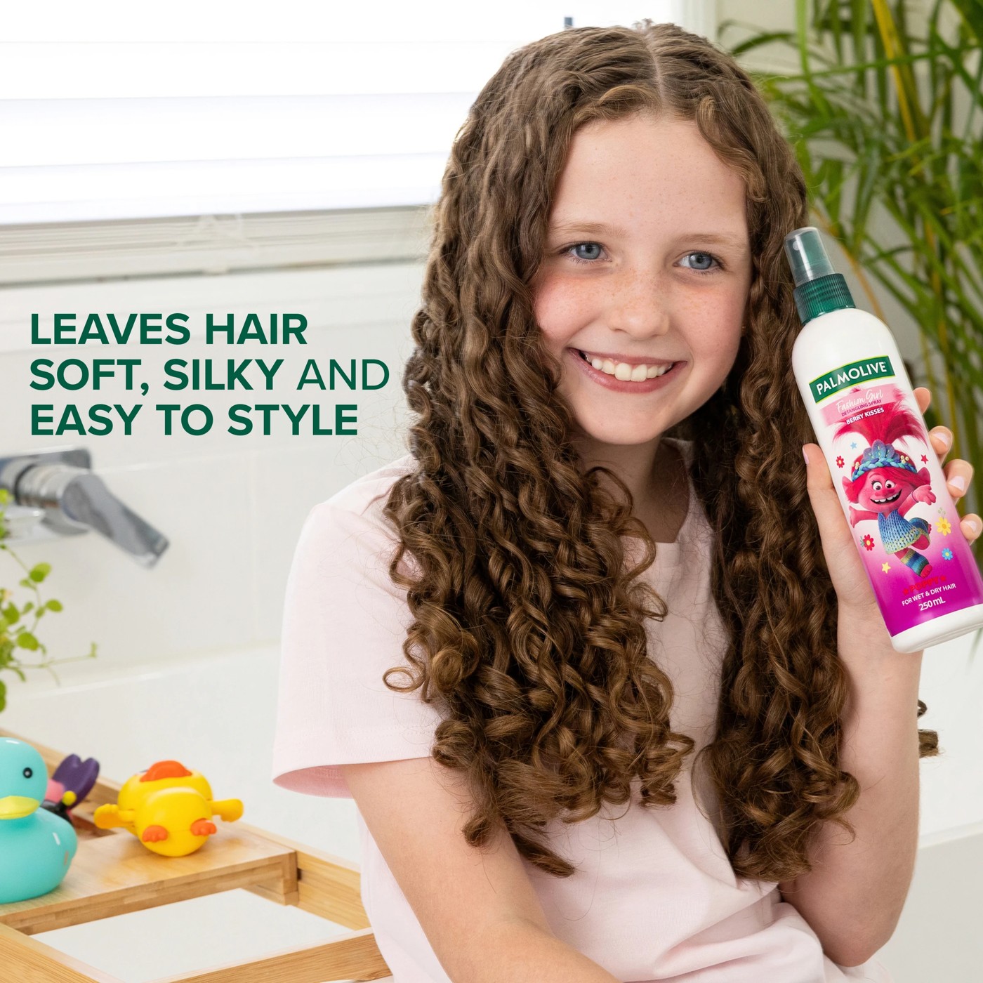 Palmolive Fashion Girl Detangling Spray - Rose Kisses 5 of 6