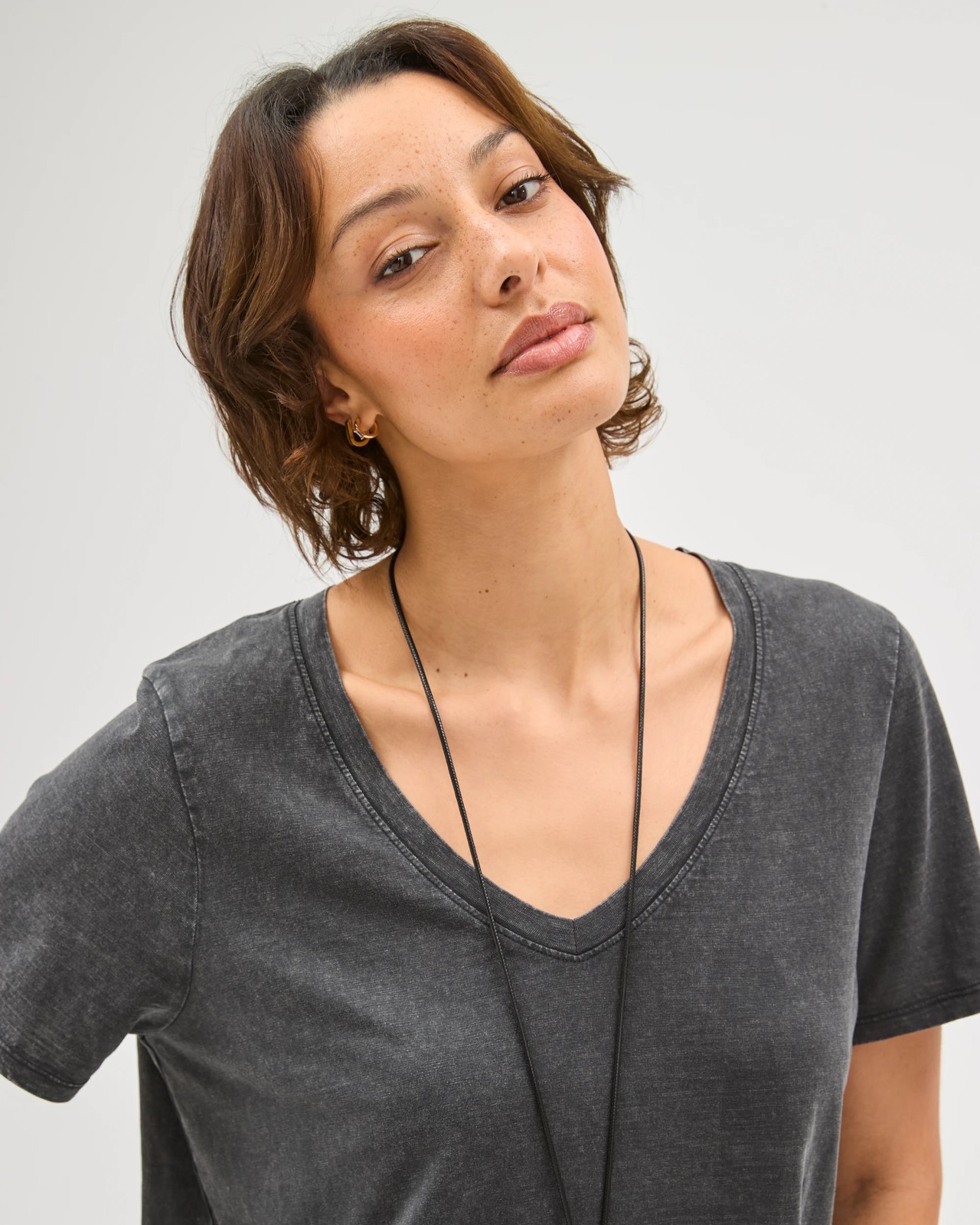 Australian Cotton Slub Relaxed V-Neck T-Shirt - Black Acid 4 of 5