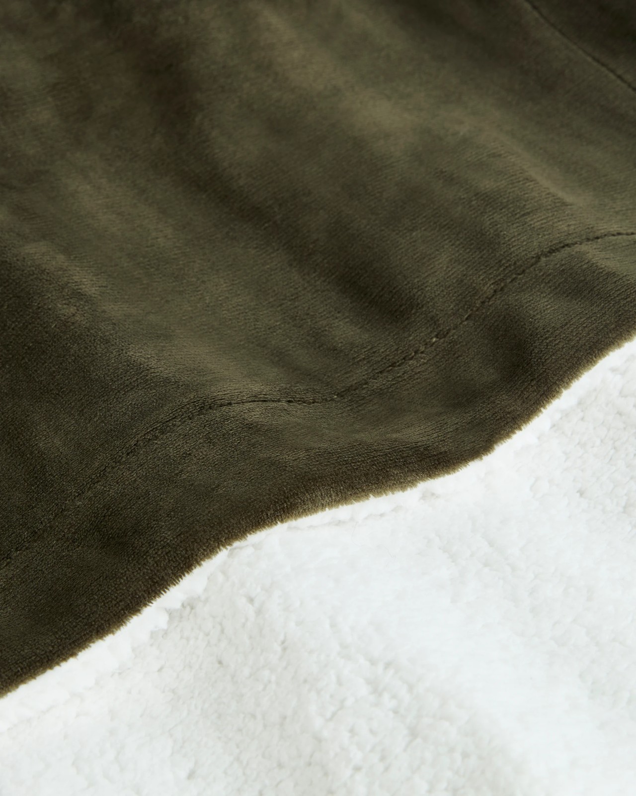 Ruby Fleece Sherpa Blanket - Moss 2 of 2