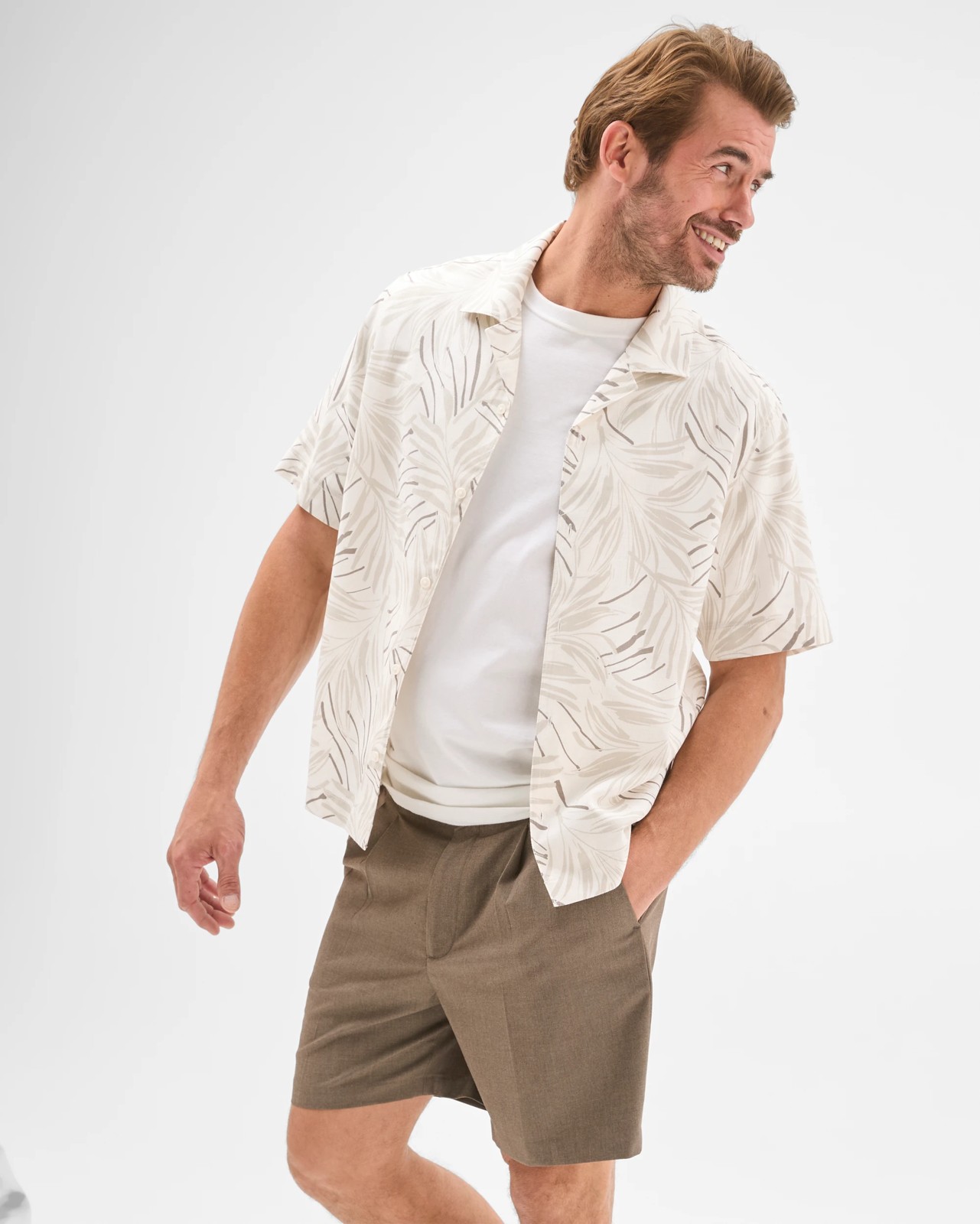 Preview Short Sleeve Resort Print Shirt 3 of 5