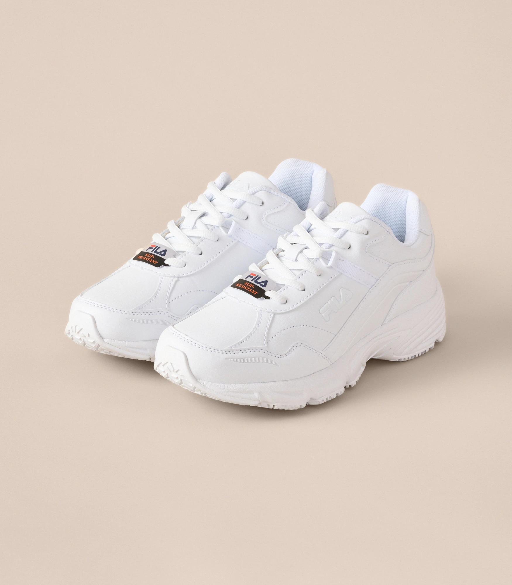 Womens fila deals white sneakers