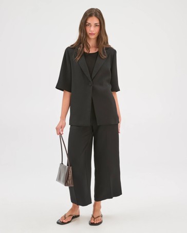 Petites Short Sleeve Crepe Tailored Blazer