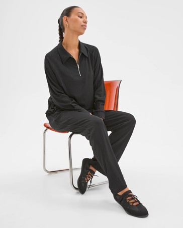Active Wide Leg Plisse Pants
