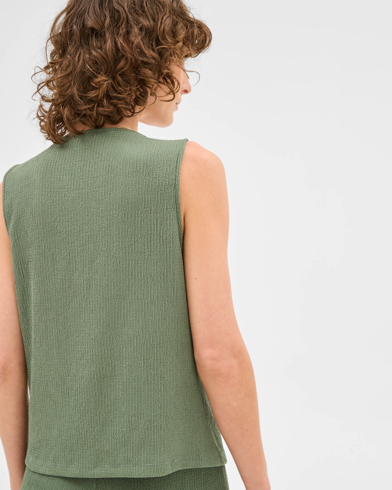 220_71679365_6+220T7167