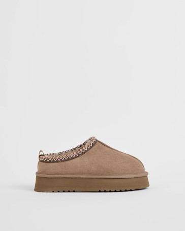Australian Design Ugg Sheepskin and Leather Tape Collar Mule