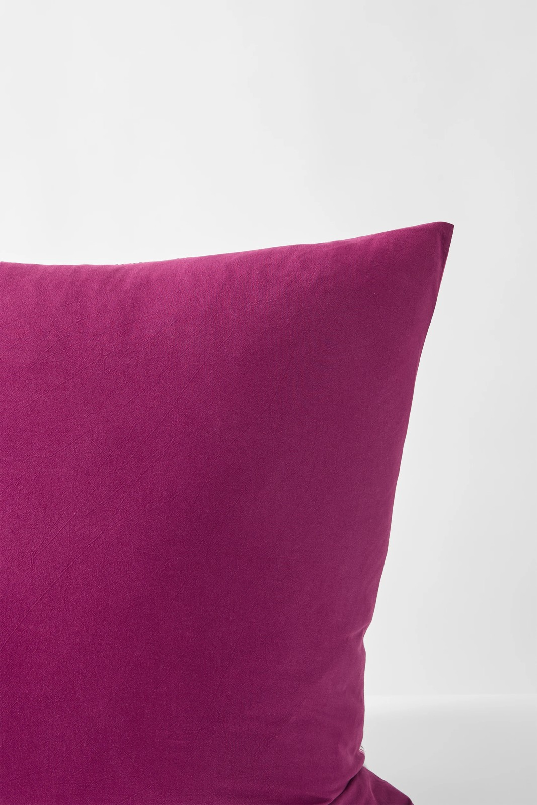 Arlo Cotton Stonewash European Pillowcase - Magenta 4 of 5