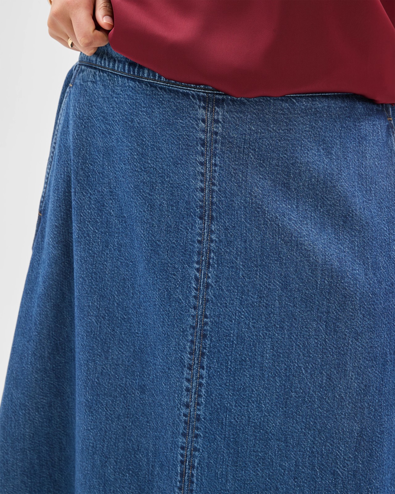 Plus Size Elasticated Waist Denim Midi Skirt 3 of 5