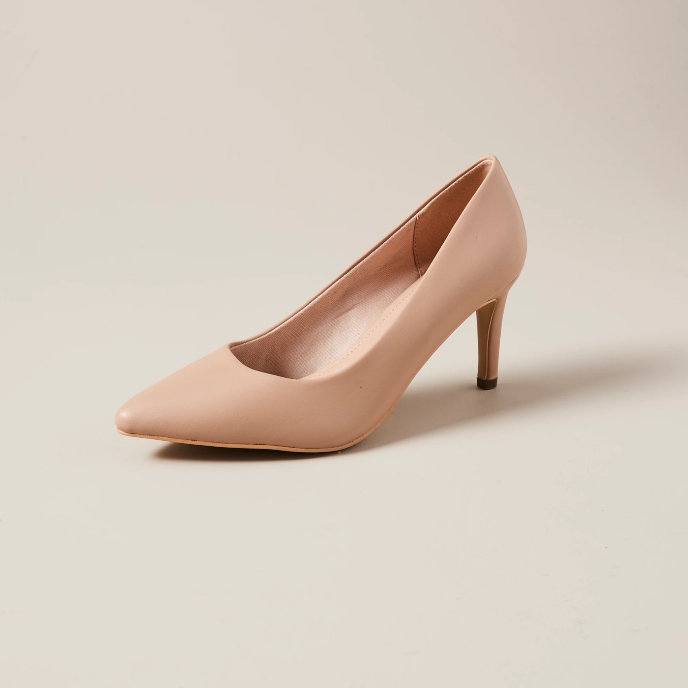 Blush pointed clearance heels