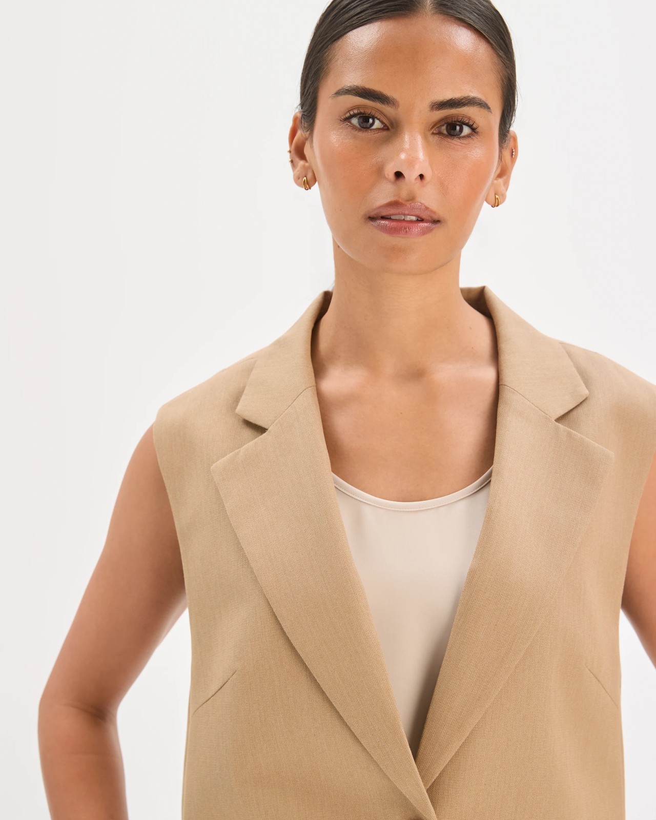 Preview Textured Tailored Back V Detail Vest 4 of 6