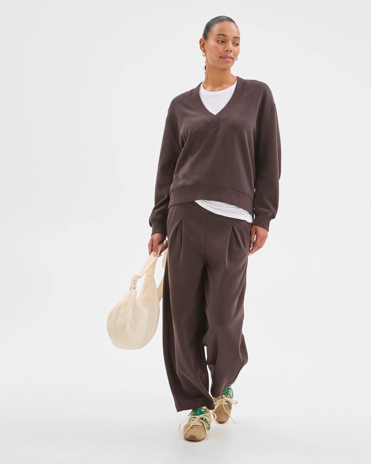 Active Australian Cotton Blend Sueded Rib V-Neck Jumper - Cocoa 2 of 6
