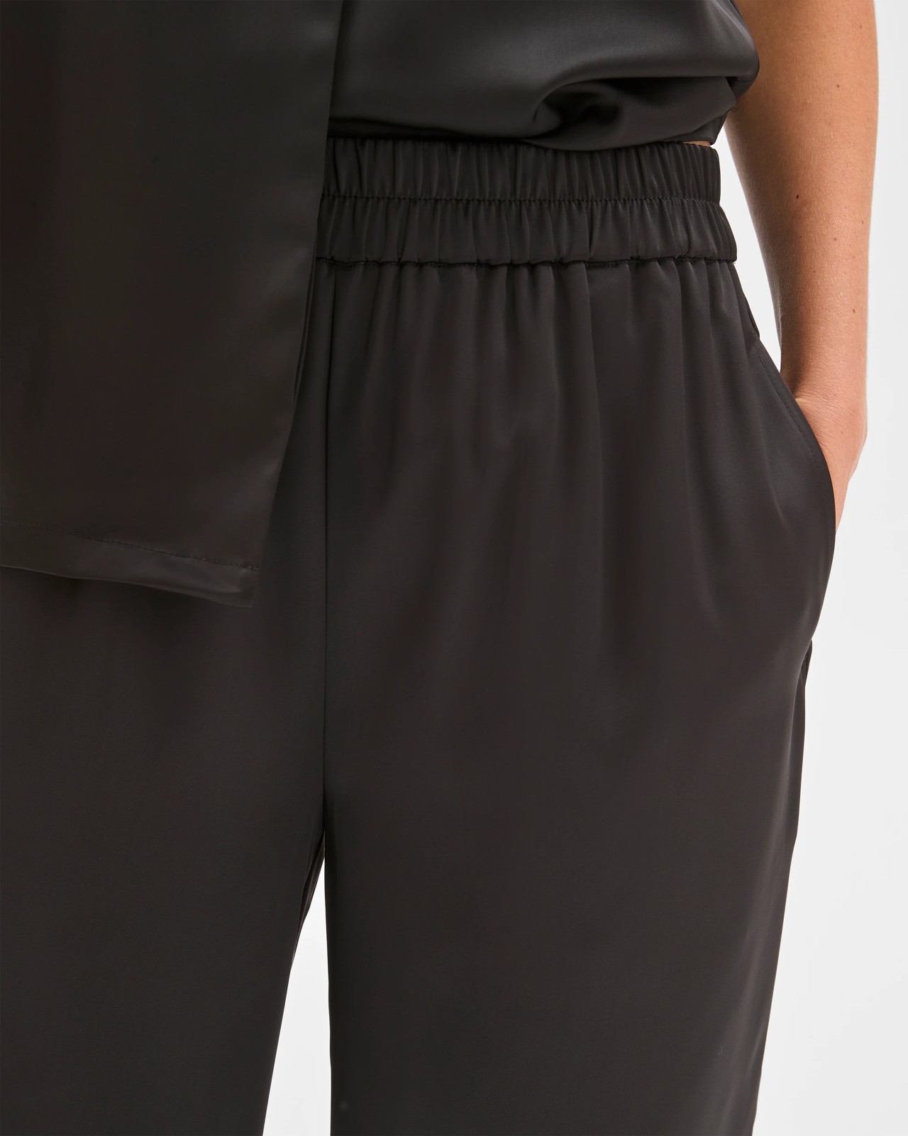 Preview Satin Pants 5 of 6