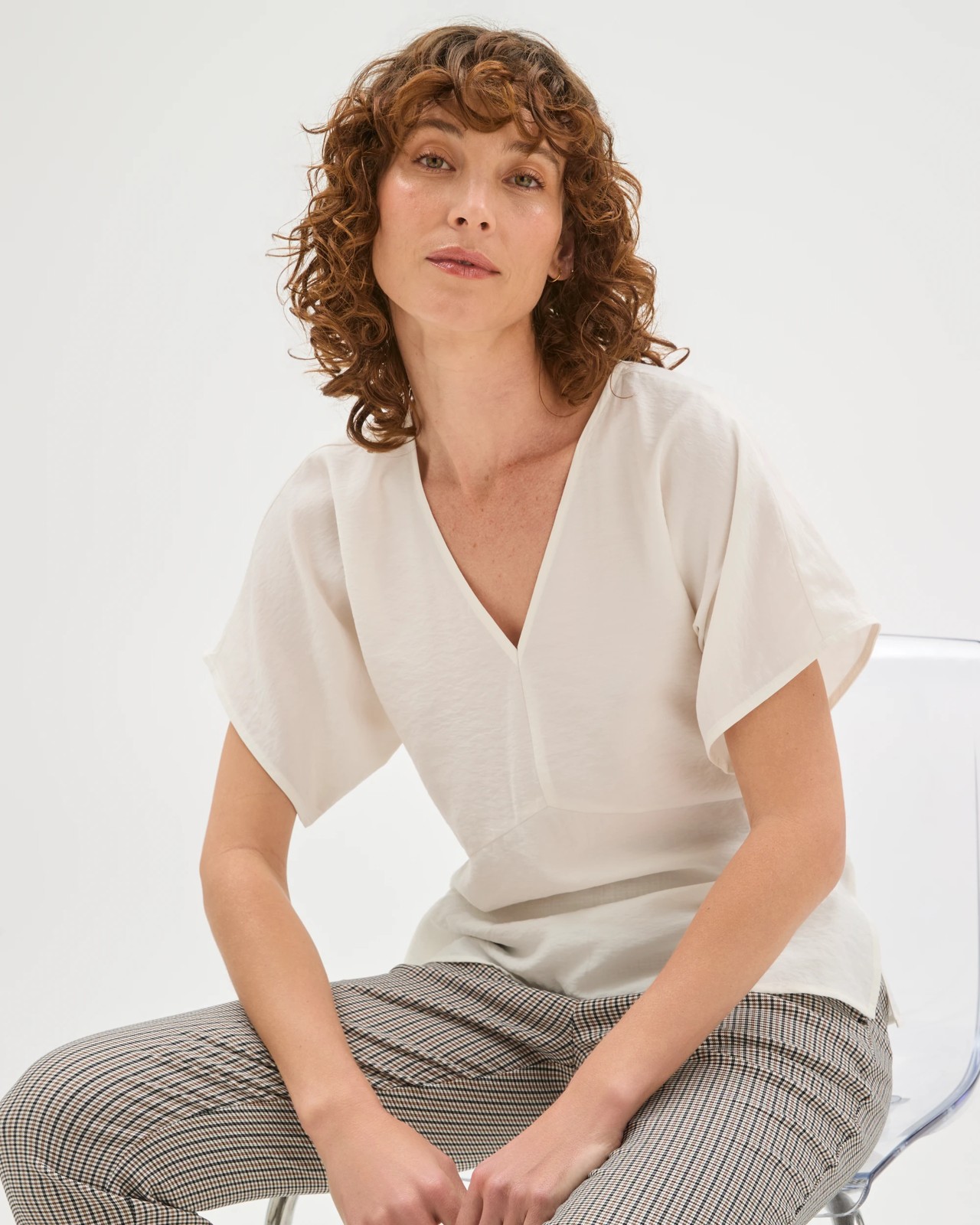 Preview Phoebe V Neck Shell Top - Cloud Dancer 5 of 6